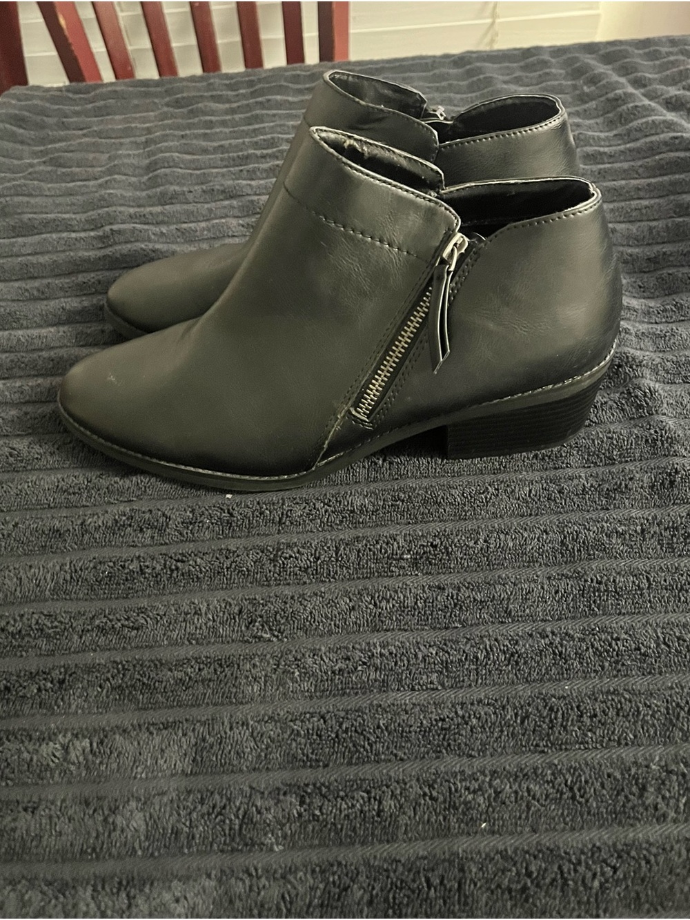 Time and Tru Black Side-Zip Ankle Booties